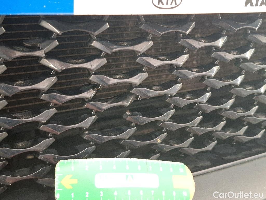  KIA  XCeed KIA  / 2019 / 5P / Crossover 1.6 GDI ISG ISG PHEV ACTIVE BUS DCT6 #8