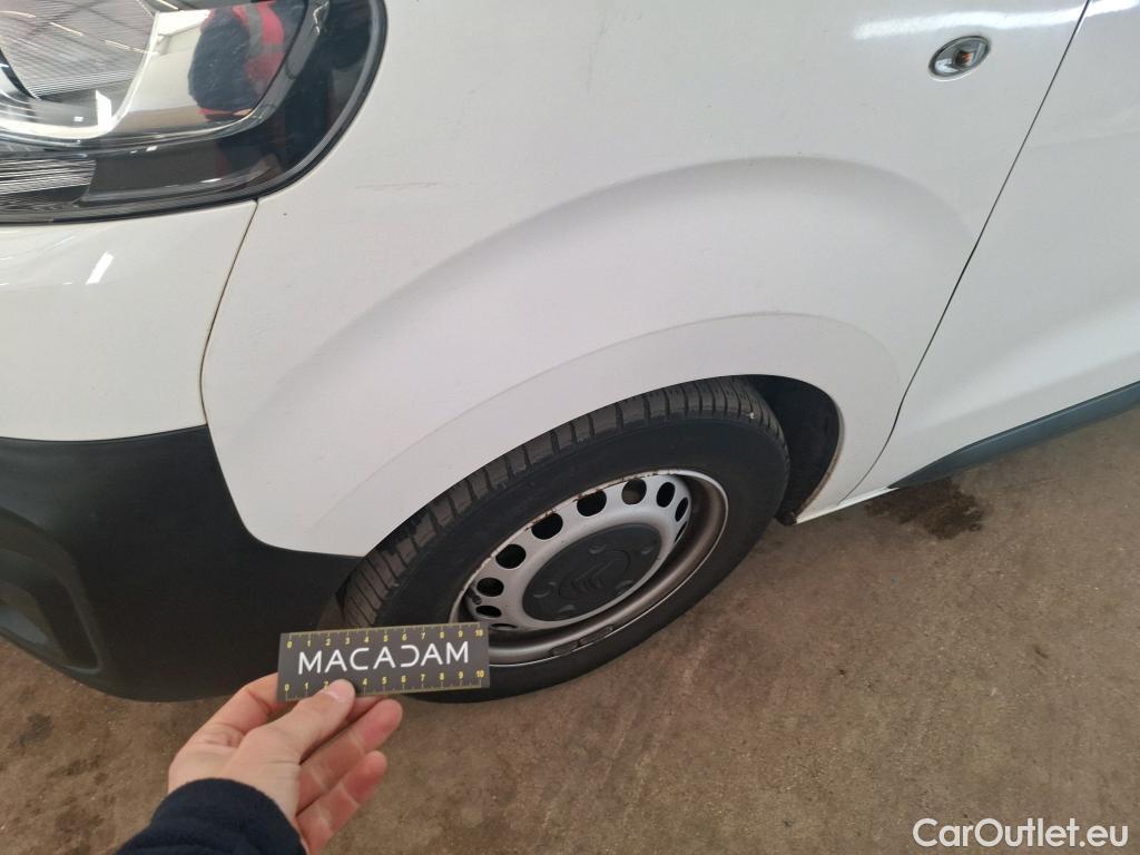  Citroen  Jumpy    Business M 1.6 BlueHDi 95 / MALFACON PEINTURE #40