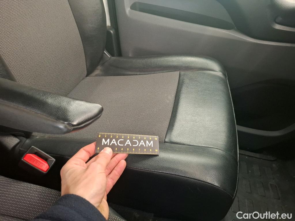  Citroen  Jumpy    Business M 1.6 BlueHDi 95 / MALFACON PEINTURE #33