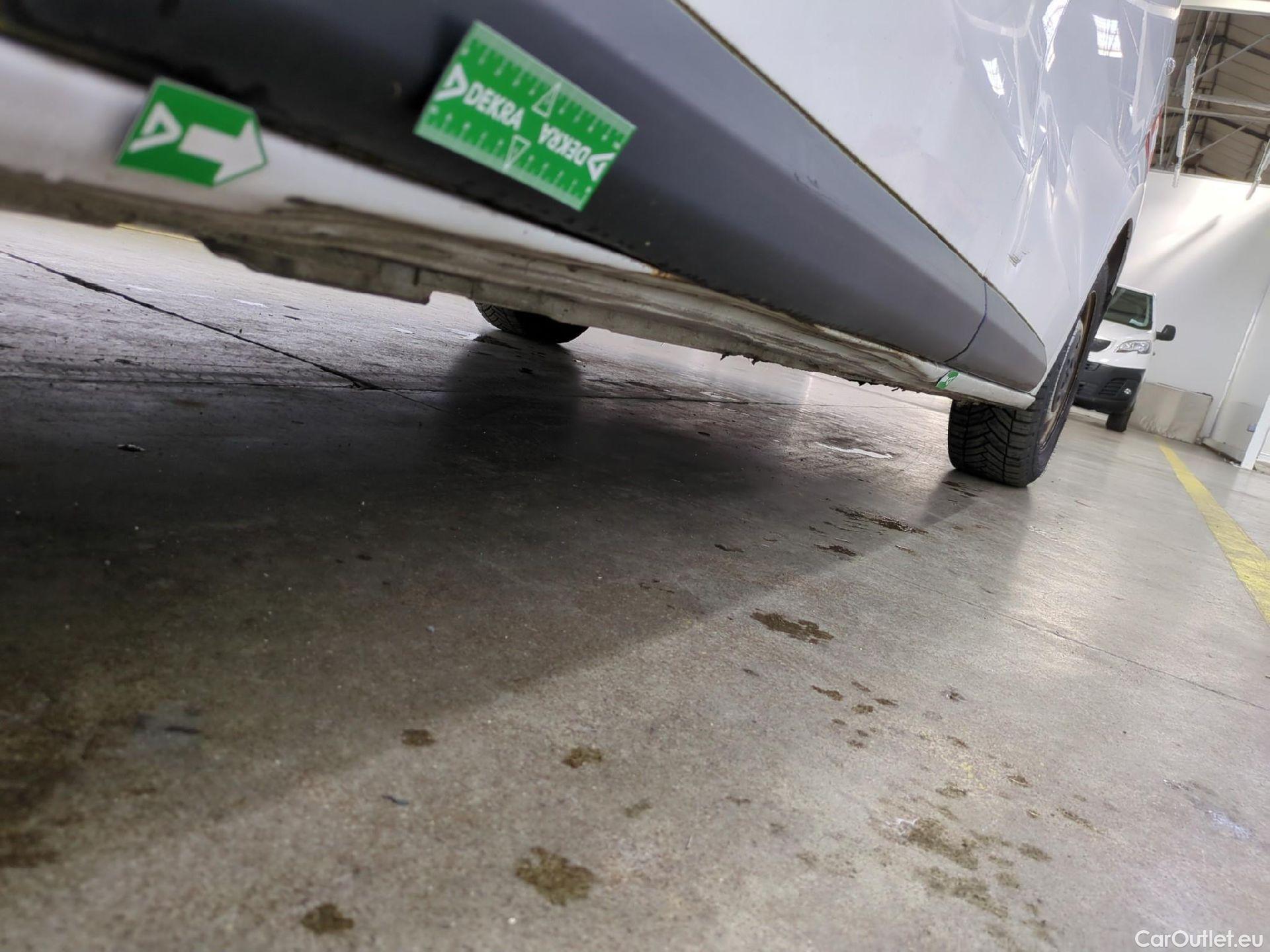  Peugeot  Expert  Fourgon Premium Pack Standard 1.6 HDi 95CV BVM5 E6 #13