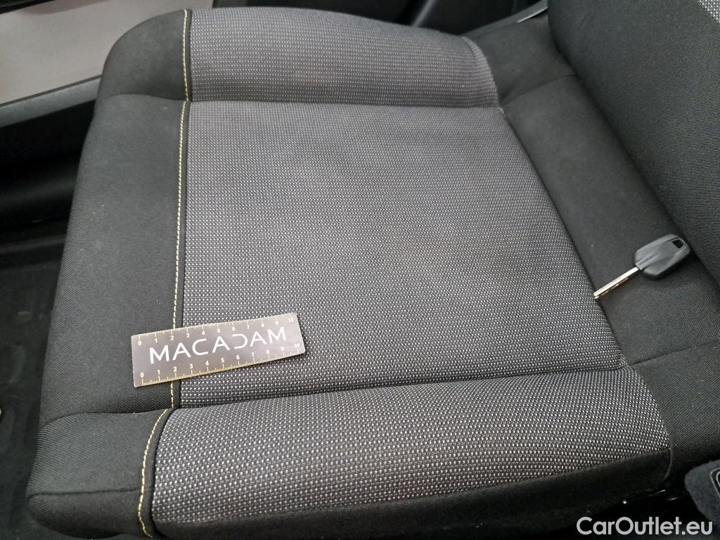  Citroen  C3  Société Feel 1.2 PureTech 80CV BVM5 E6d #16