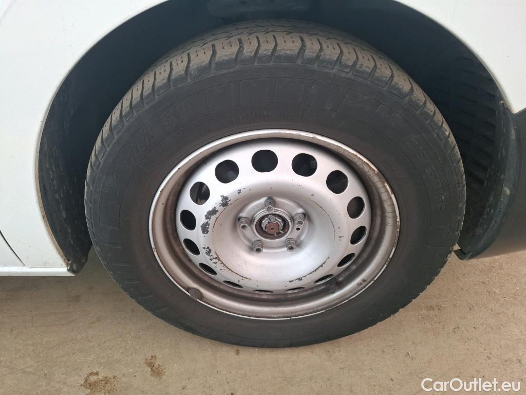  Citroen  Jumpy    Business M 1.6 BlueHDi 95 / MALFACON PEINTURE #38