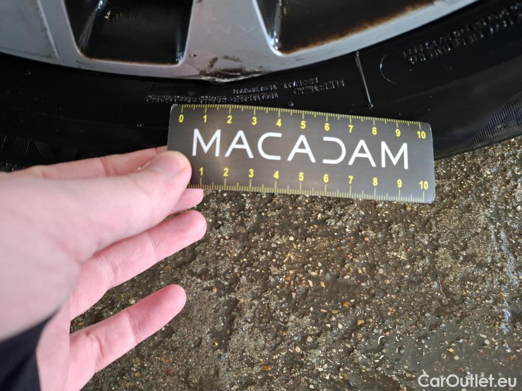  Renault  Megane  IV Berline 5pt. Société Air Nav 1.5 dCi 90CV BVM6 E6 #18