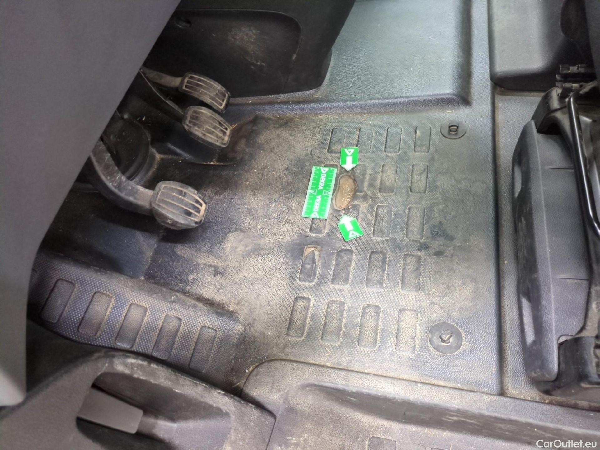  Peugeot  Expert  Fourgon Premium Pack Standard 1.6 HDi 95CV BVM5 E6 #2