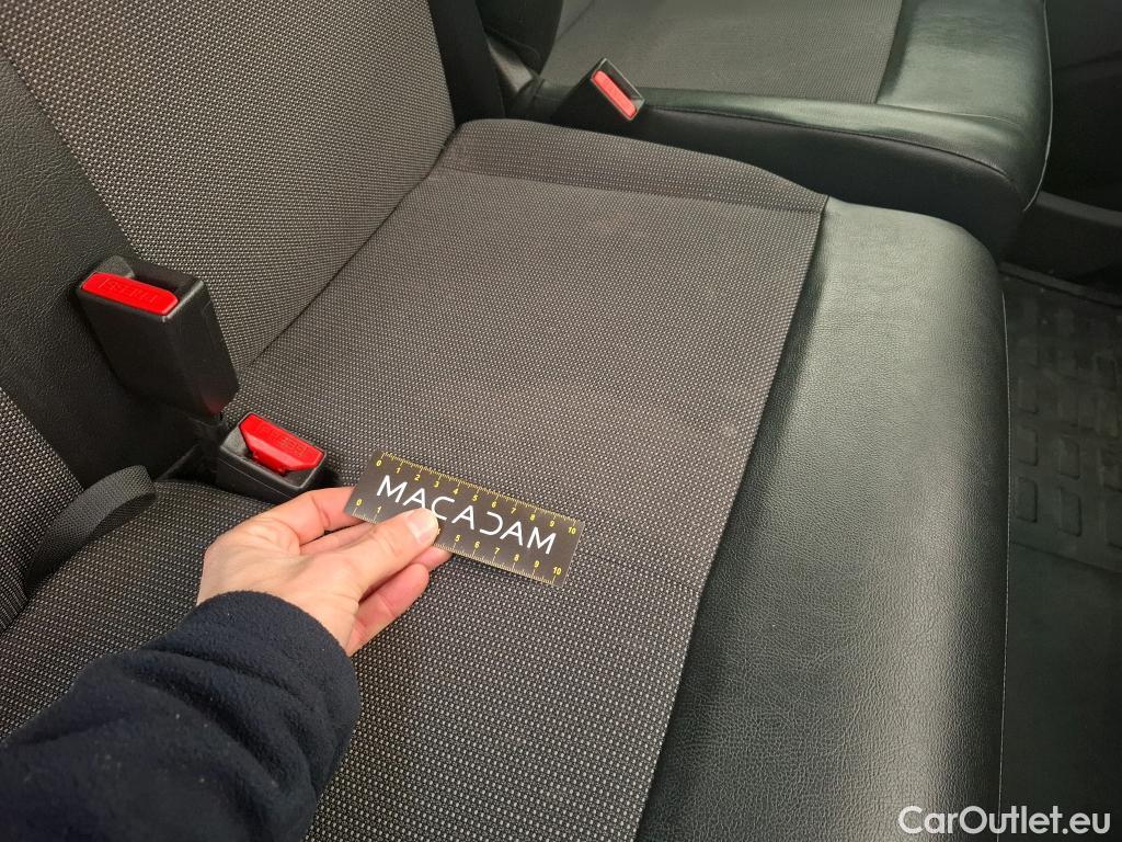  Citroen  Jumpy    Business M 1.6 BlueHDi 95 / MALFACON PEINTURE #32