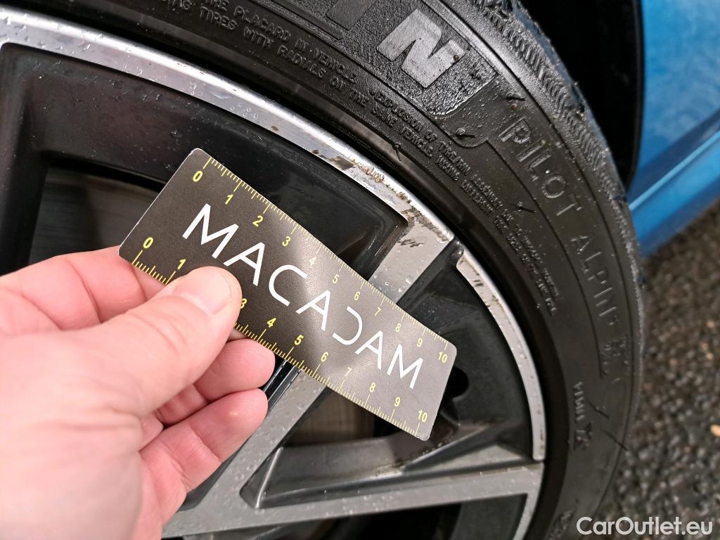  Bmw  Serie 2 BMW Série 2 Gran Coupé / 2019 / 4P / Berline 220D AUTO M Sport #18