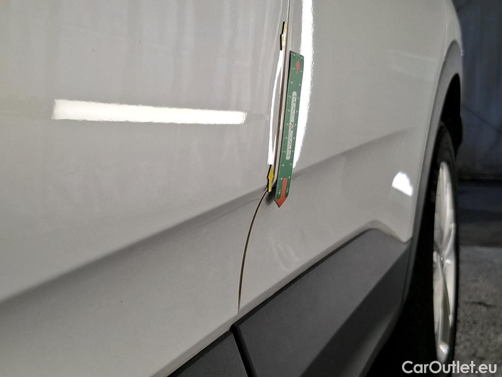  Opel   Grandland X OPEL / 2017 / 5P / SUV 1.2 TURBO 130 EDITION BUSINESS AUTO #4