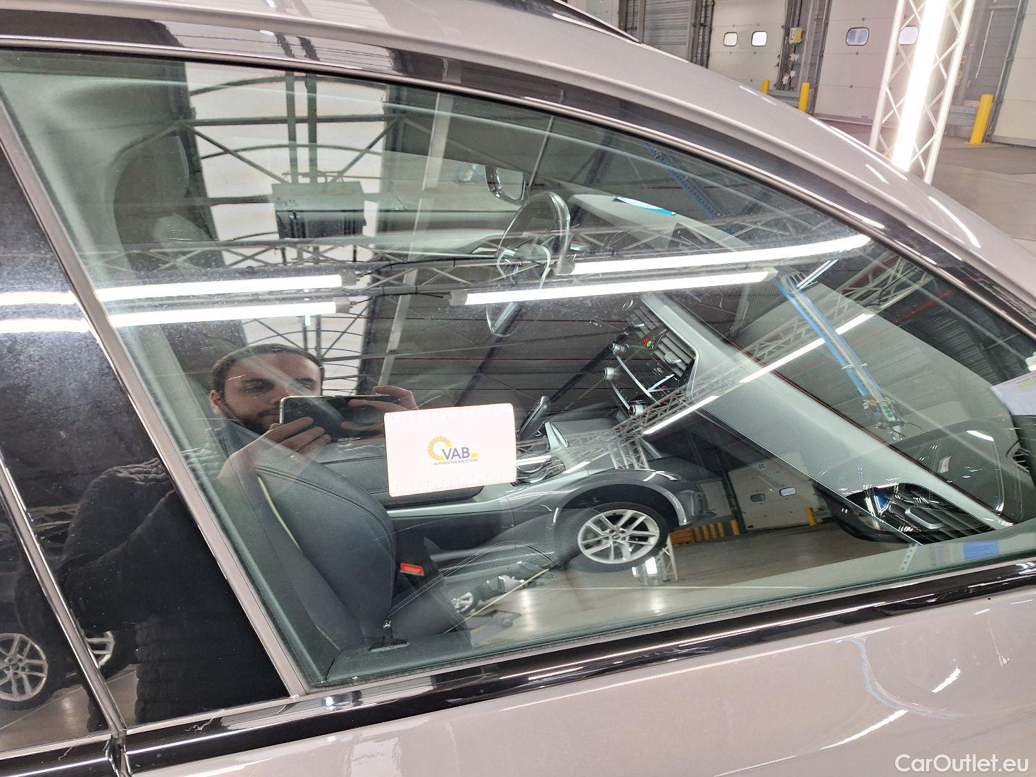  Bmw  Serie 5 BMW, 5-serie To FL'20, BMW 5 Reeks Touring 518d Aut. (110 kW) 5d #20