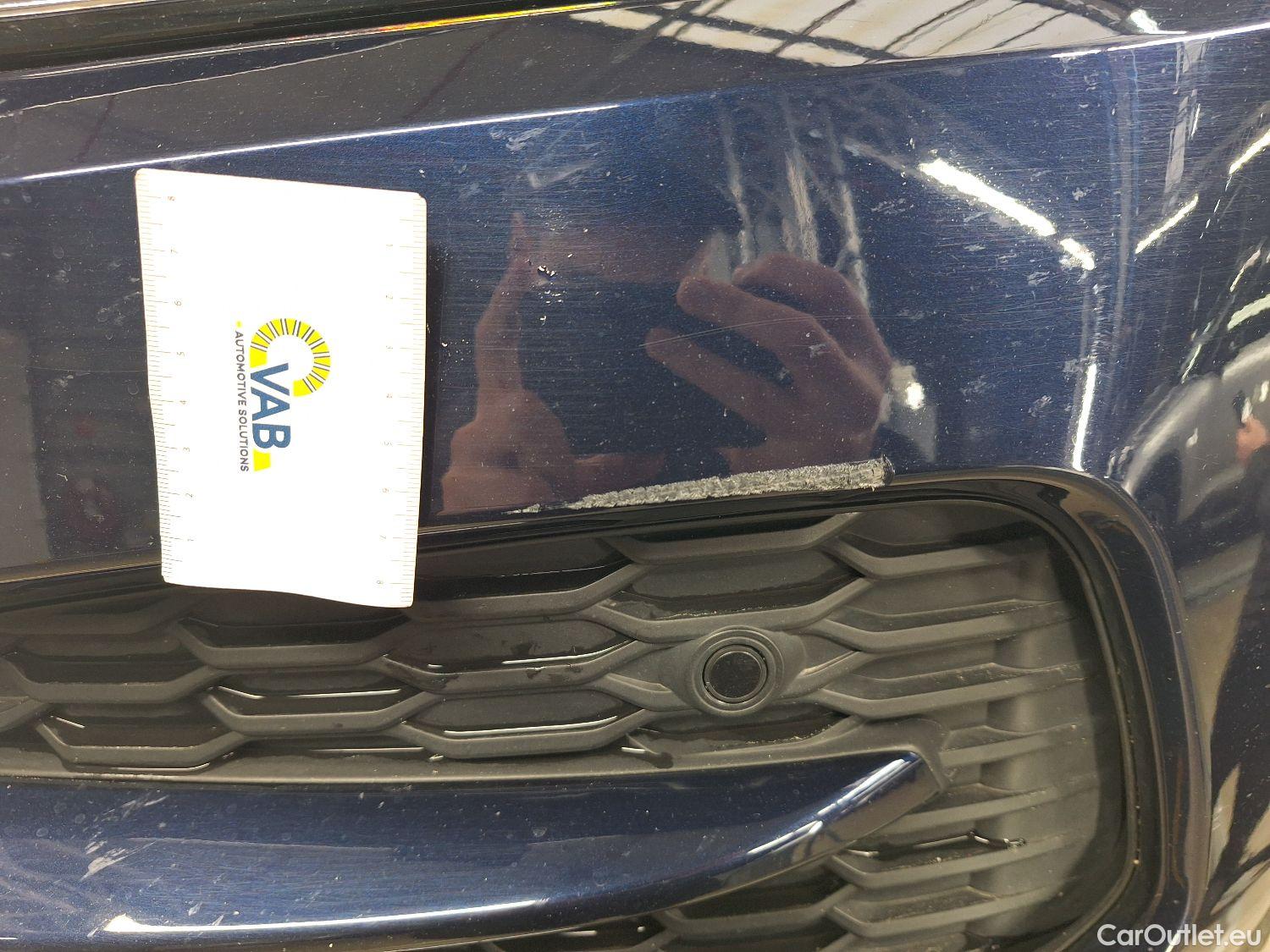  Jaguar  XE Jaguar,  FL'19, Jaguar  D180 Aut. S 4d #3