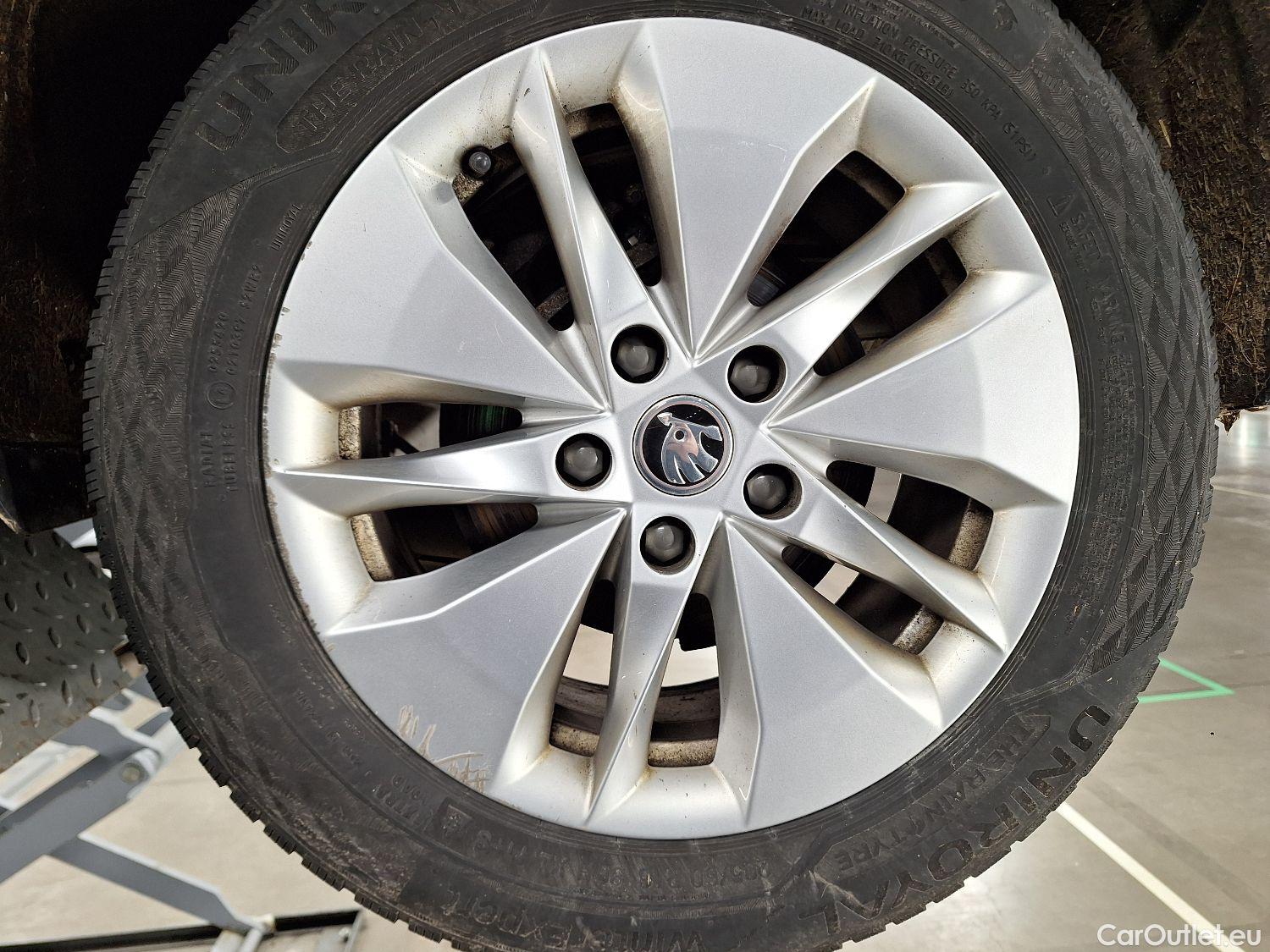  Skoda  Octavia Skoda,  Combi '20, Skoda  Combi 2.0 CRTDI 85kW Clever 5d #1