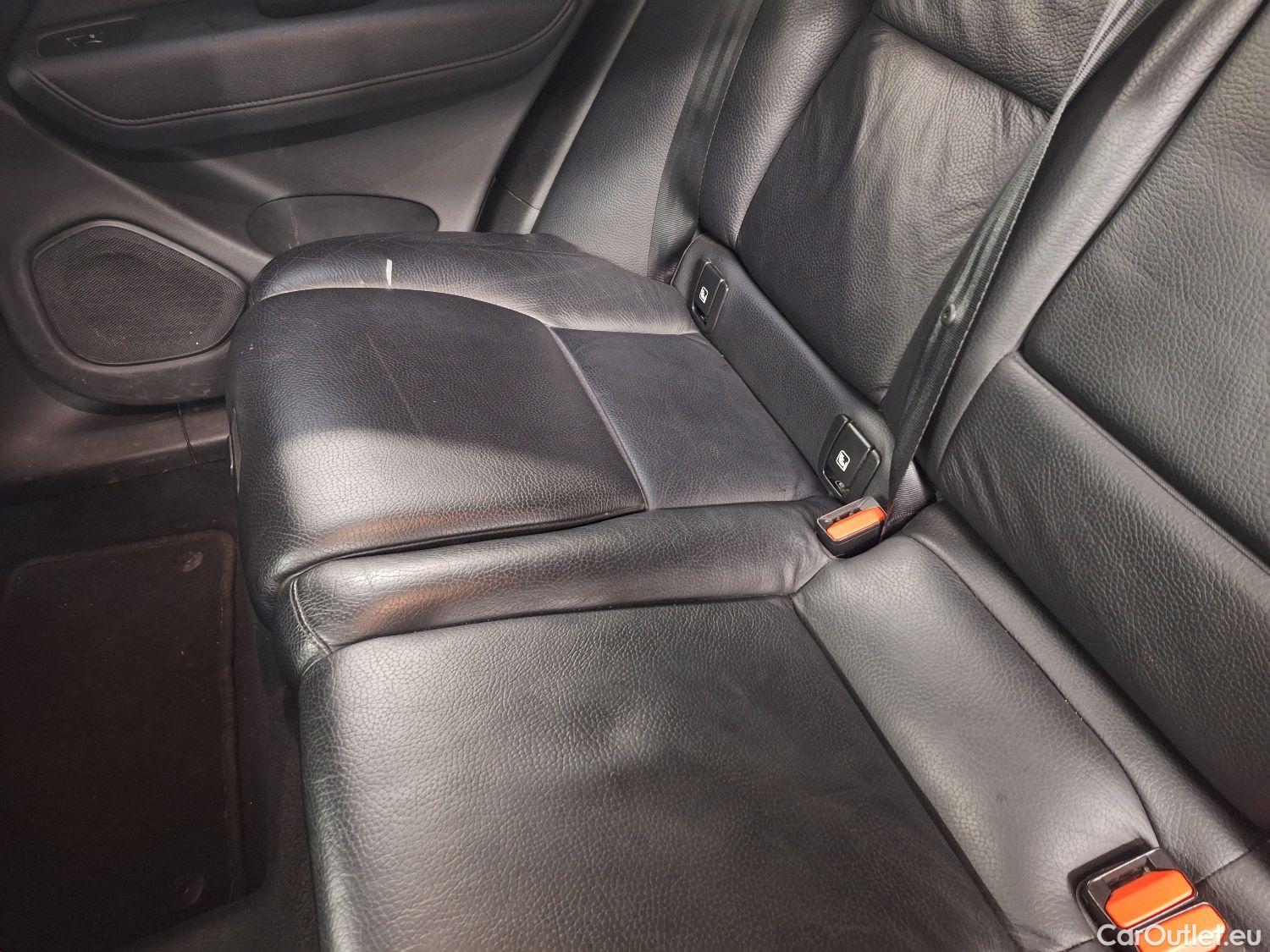  Volvo  XC60 Volvo,  '17, Volvo  D4 120kW Geartronic Momentum Pro 5d #14