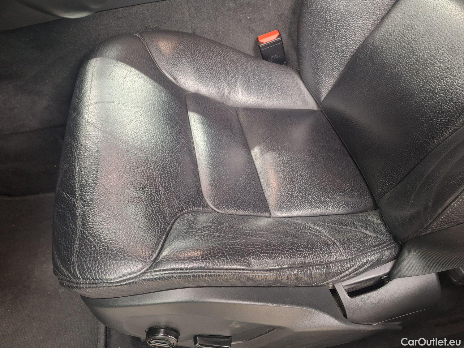  Volvo  XC60 Volvo,  '17, Volvo  D4 120kW Geartronic Momentum Pro 5d #12