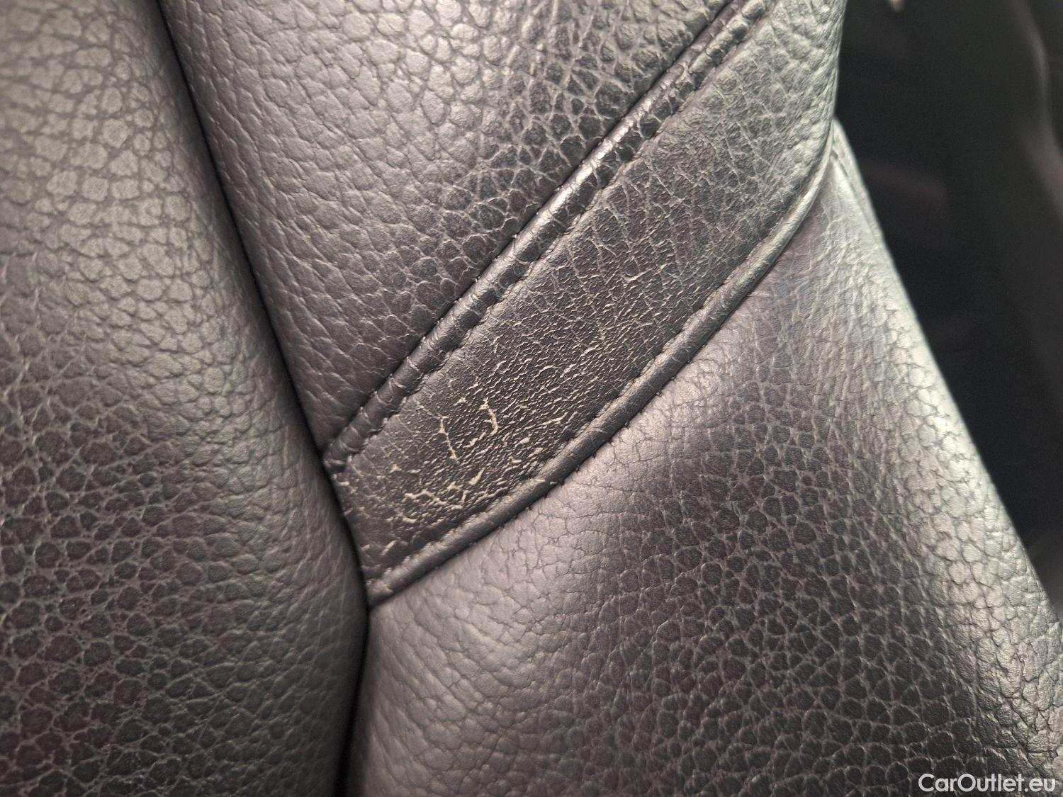  Volvo  XC60 Volvo,  '17, Volvo  D4 120kW Geartronic Momentum Pro 5d #17