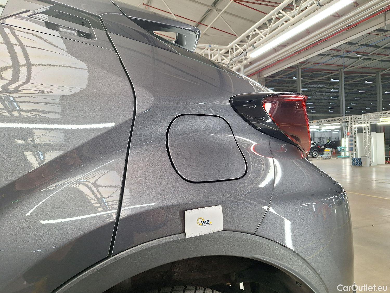  Toyota  C-HR Toyota,  '16, Toyota  1.8 VVT i-Hybrid C-Enter E-CVT 5d #19