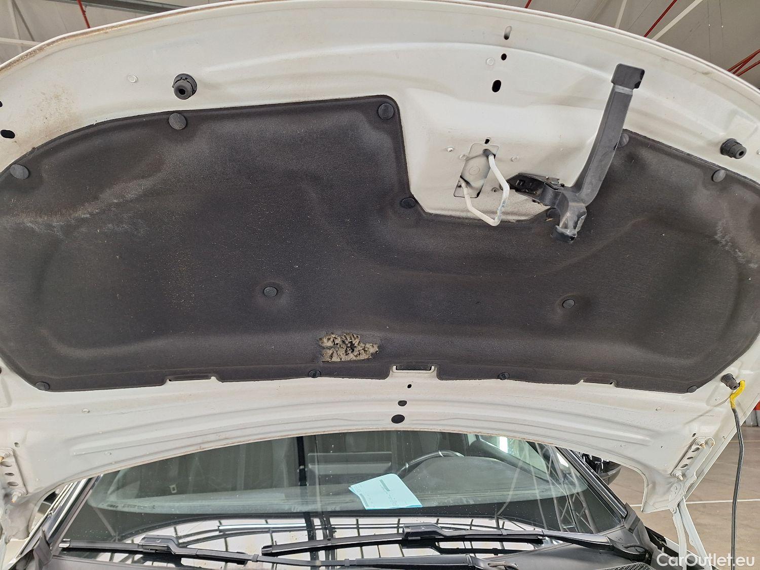  Peugeot  5008 Peugeot,  FL'20, Peugeot  1.5 BlueHDi 96kW S&S EAT8 GT 5d #24