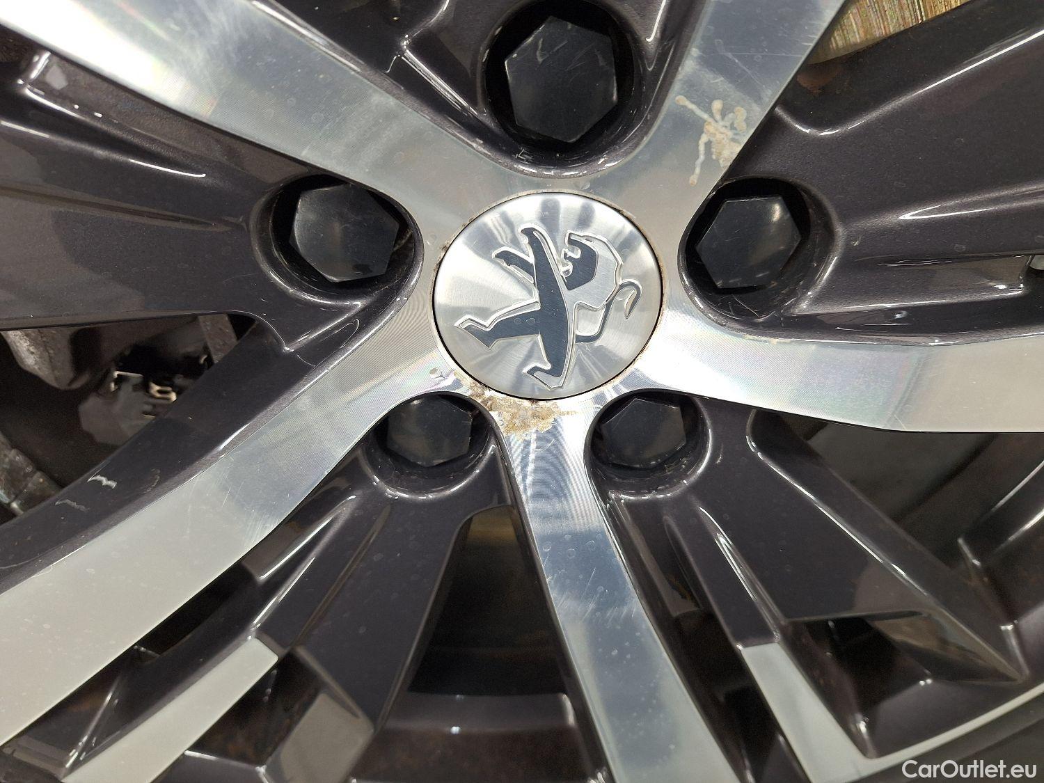  Peugeot  5008 Peugeot,  FL'20, Peugeot  1.5 BlueHDi 96kW S&S EAT8 Allure Pack #24