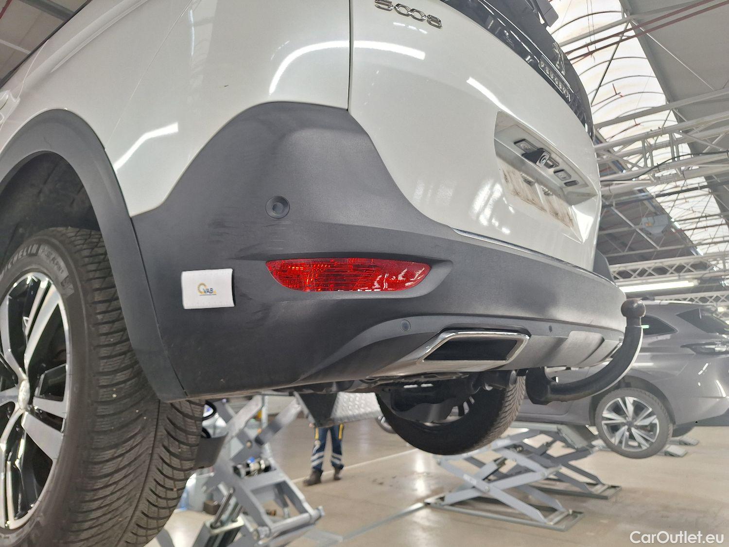  Peugeot  5008 Peugeot,  FL'20, Peugeot  1.5 BlueHDi 96kW S&S EAT8 GT 5d #32