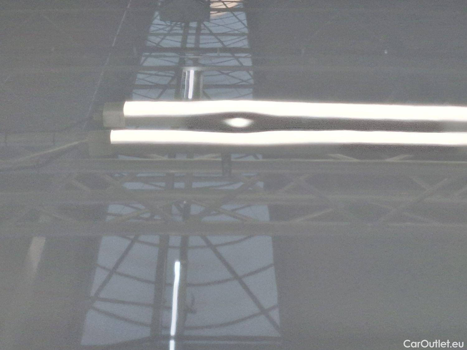  Mercedes  GLA Mercedes,  '20 PHEV, Mercedes-Benz   250e Business Solution 5d #47