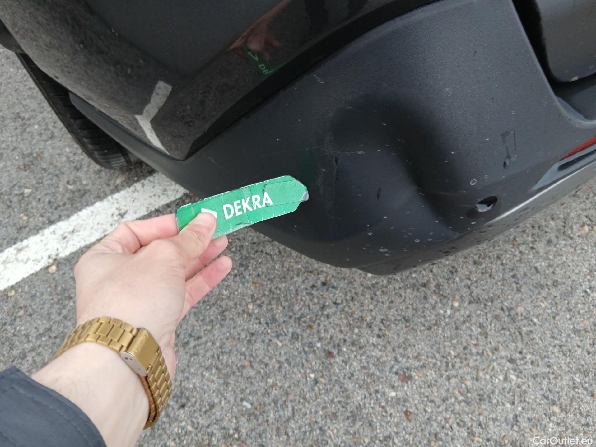  Toyota  RAV4 TOYOTA  / 2018 / 5P / todoterreno 2.5l 220H Advance #28