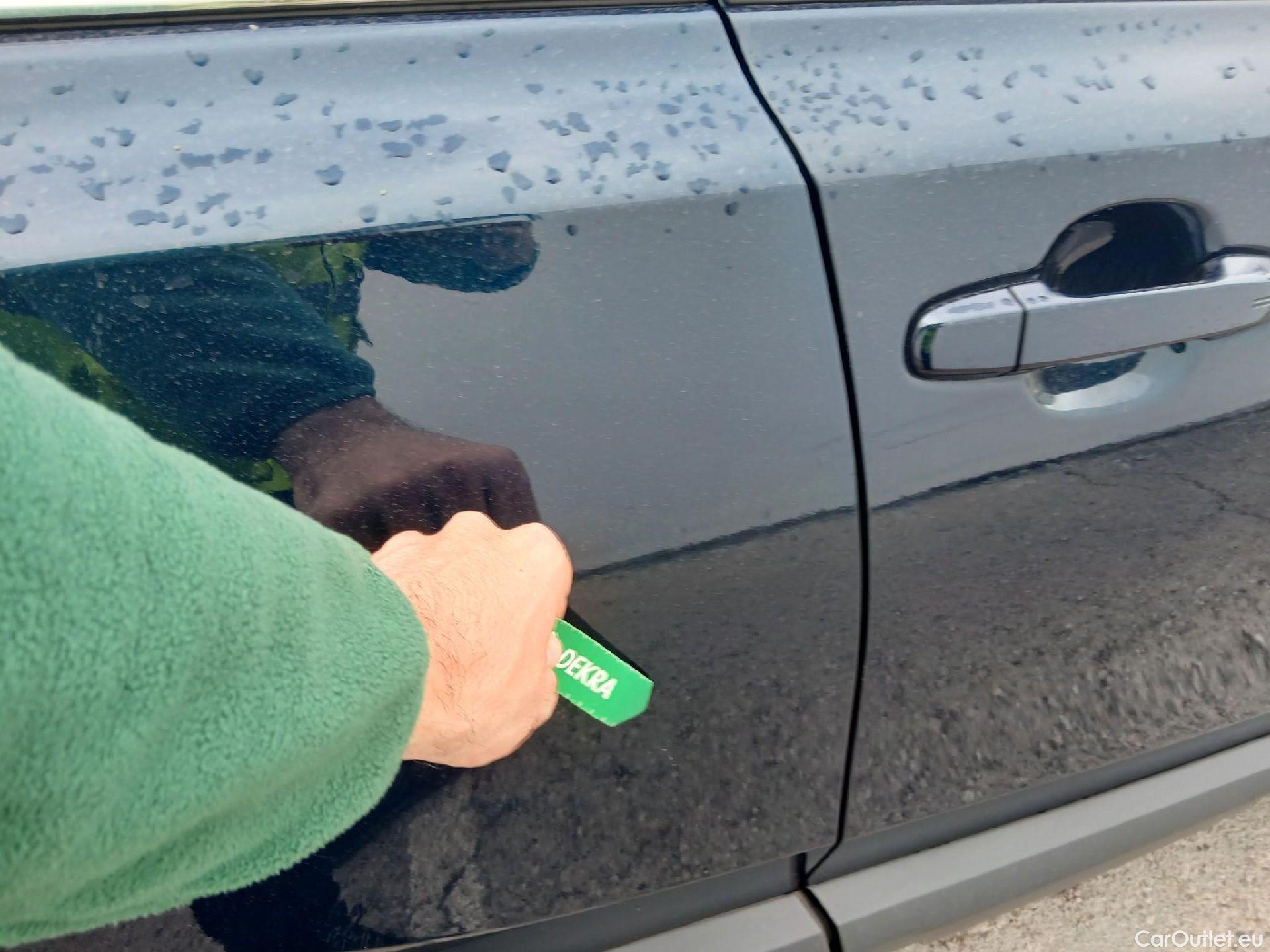  Toyota  C-HR TOYOTA  / 2019 / 5P / todoterreno 2.0 180H Advance #13