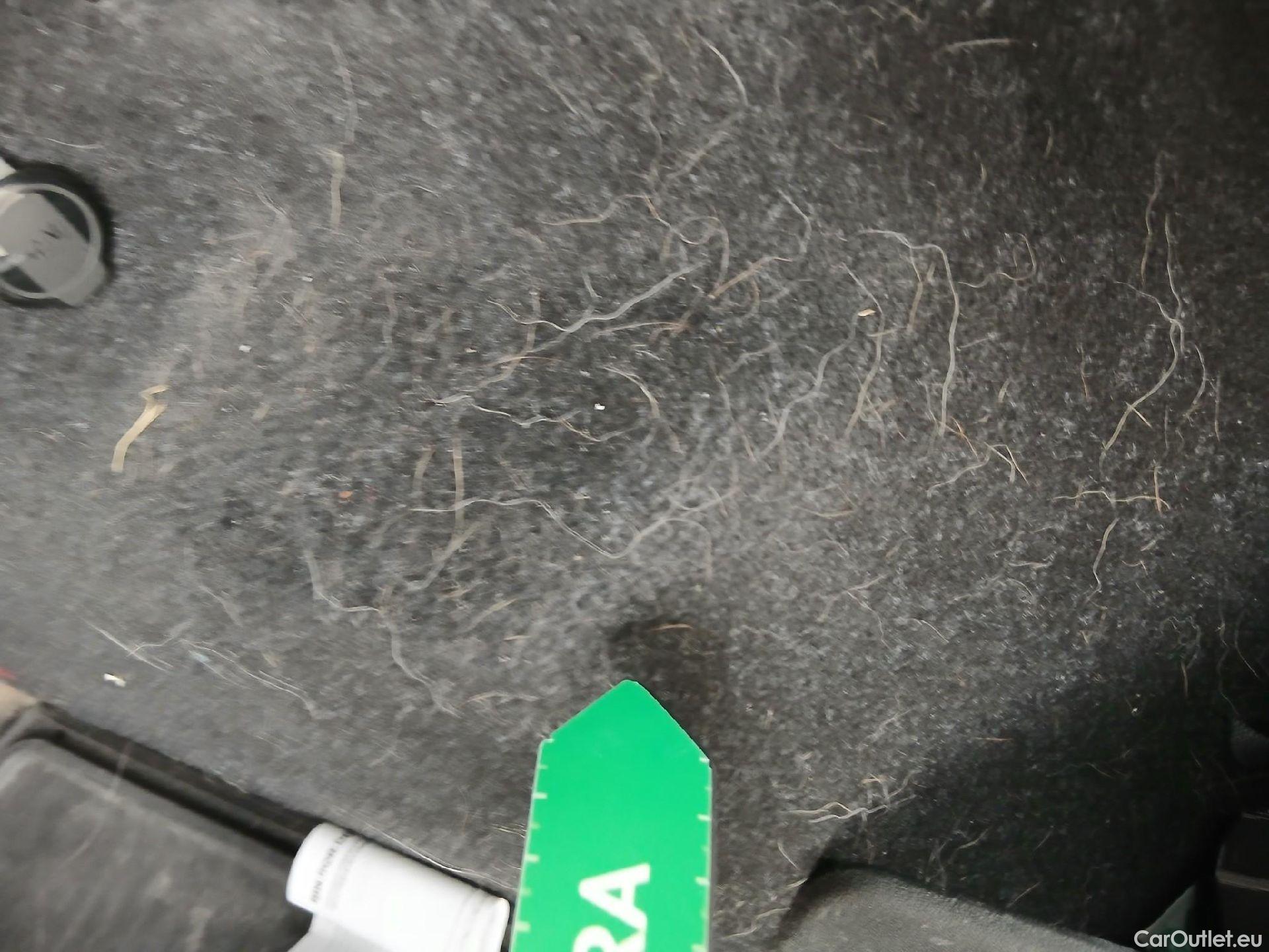  Land Rover  Discovery SKODA Enyaq / 2020 / 5P / todoterreno BEV IV 80 150 kW (204CV) 82 kW Sportline #9