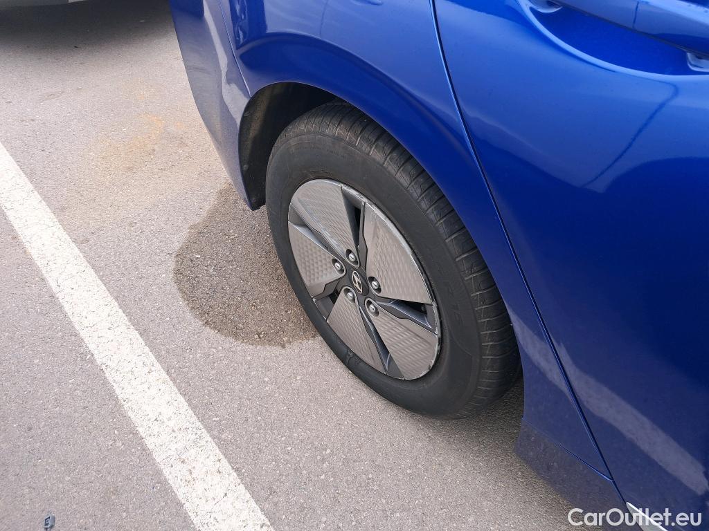  Hyundai   Ioniq HYUNDAI / 2019 / 5P / berlina con portón 1.6 GDI HEV Klass DT #20