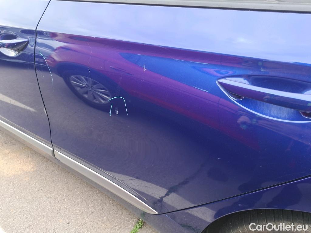  Hyundai   Ioniq HYUNDAI / 2019 / 5P / berlina con portón 1.6 GDI HEV Klass DT #3