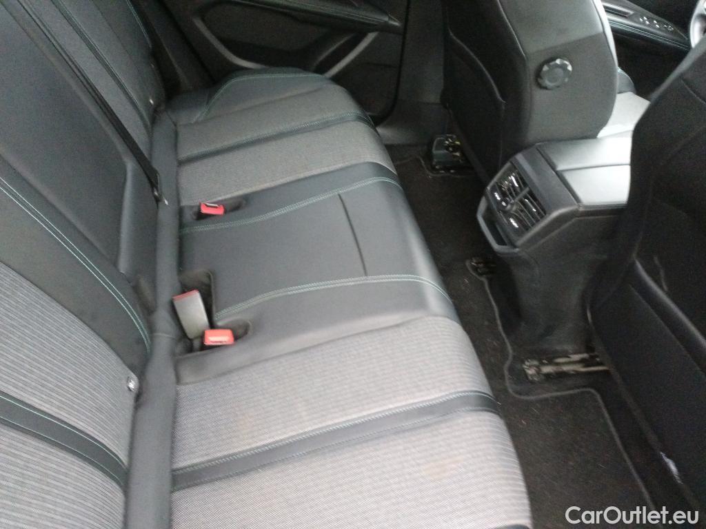  Peugeot  3008 PEUGEOT  Hybrid / 2020 / 5P / todoterreno 225 e-EAT8 Allure (AC2) #15