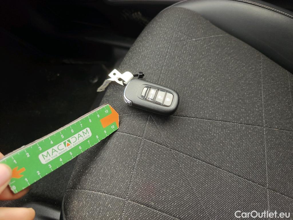  Honda  HR-V HONDA  / 2021 / 5P / todoterreno 1.5 i-MMD Advance 4x2 #1