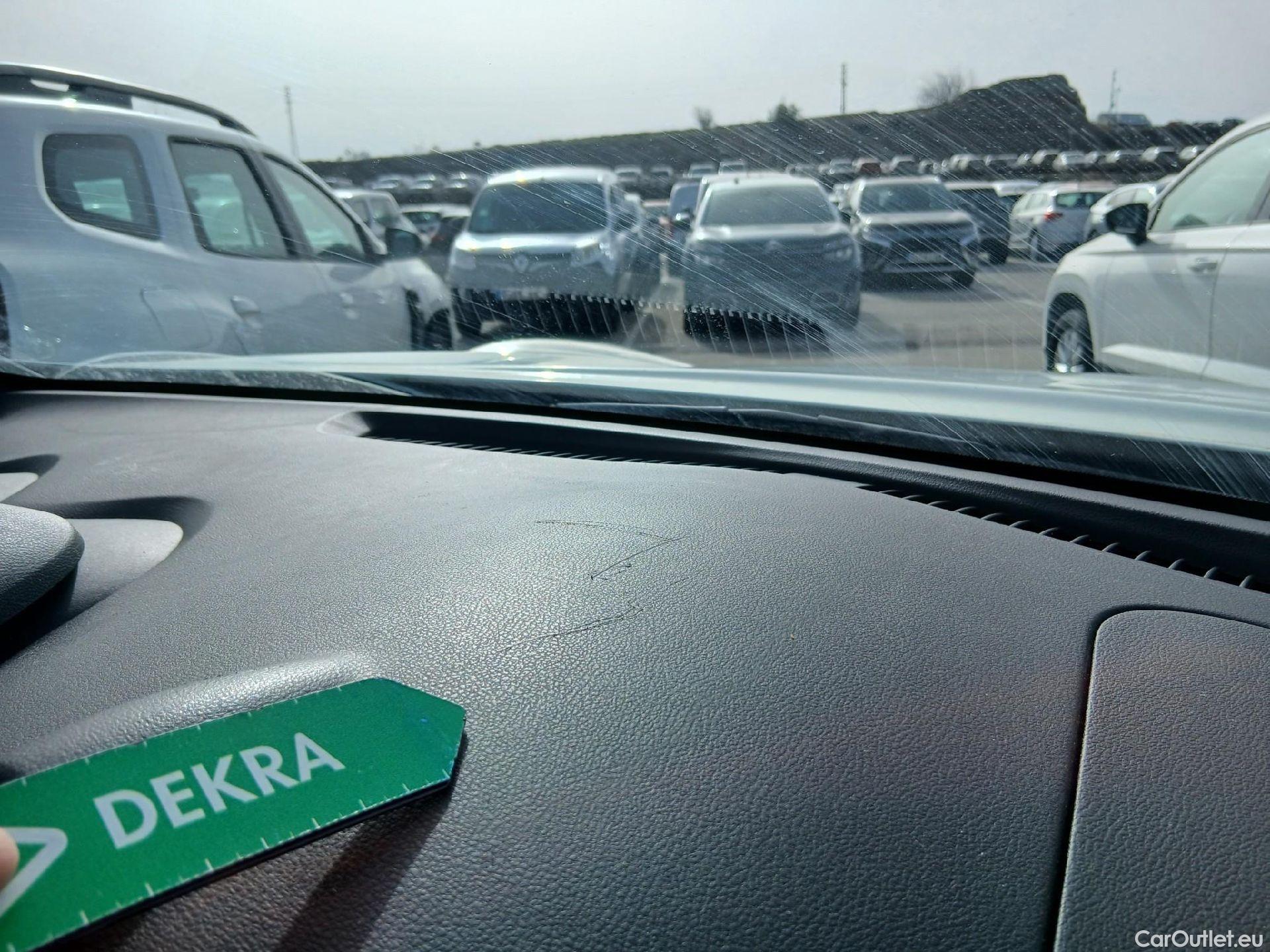  Nissan  Juke NISSAN  / 2014 / 5P / crossover G.E6D-Temp 83kW (112 CV) 5M/T ACENTA (CX) #55