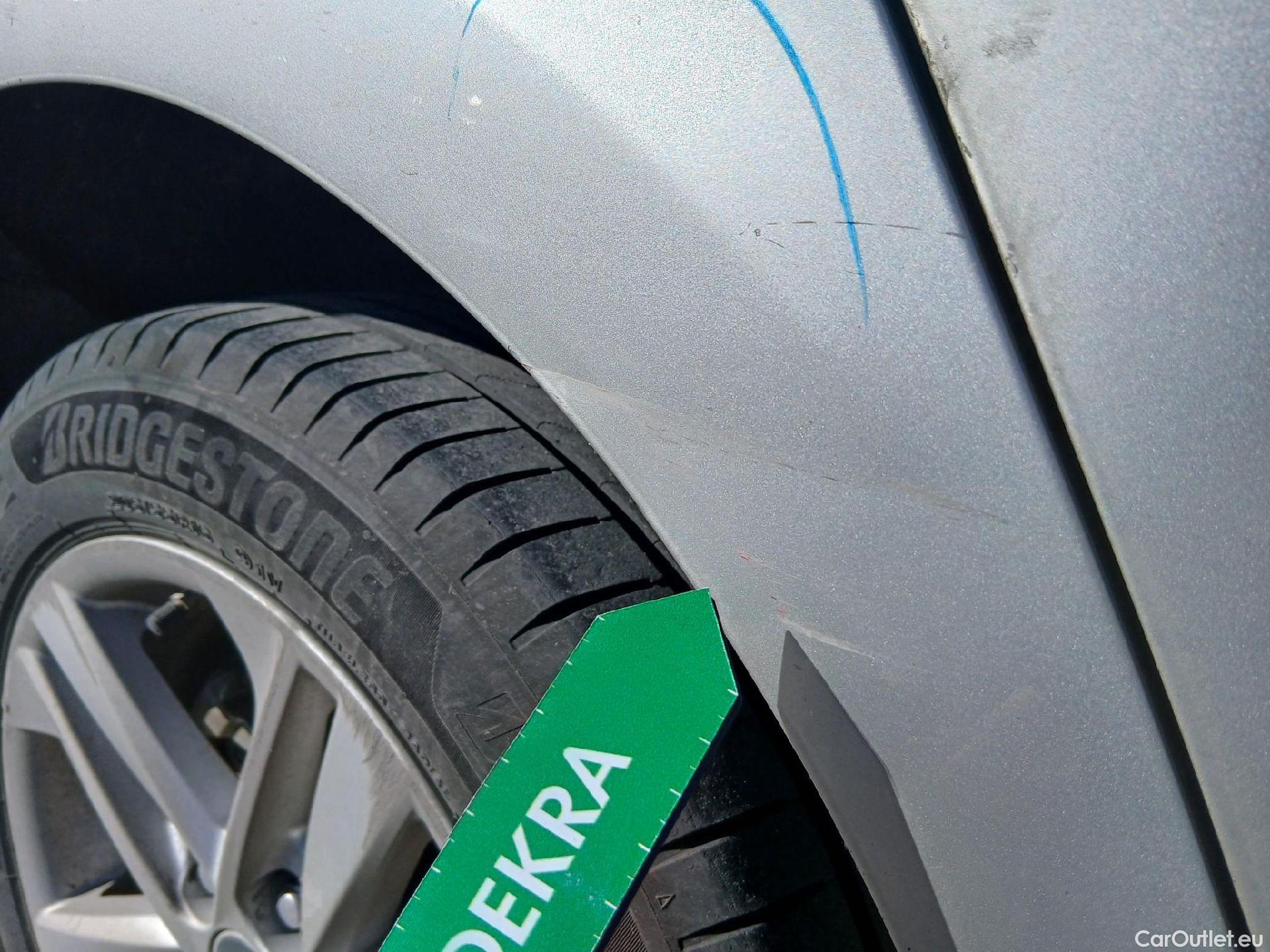  Toyota  Corolla TOYOTA  1.8 125H ACTIVE TECH E-CVT #43