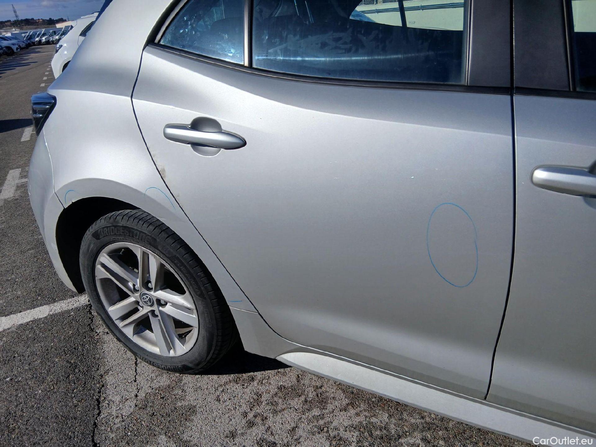  Toyota  Corolla TOYOTA  1.8 125H ACTIVE TECH E-CVT #44