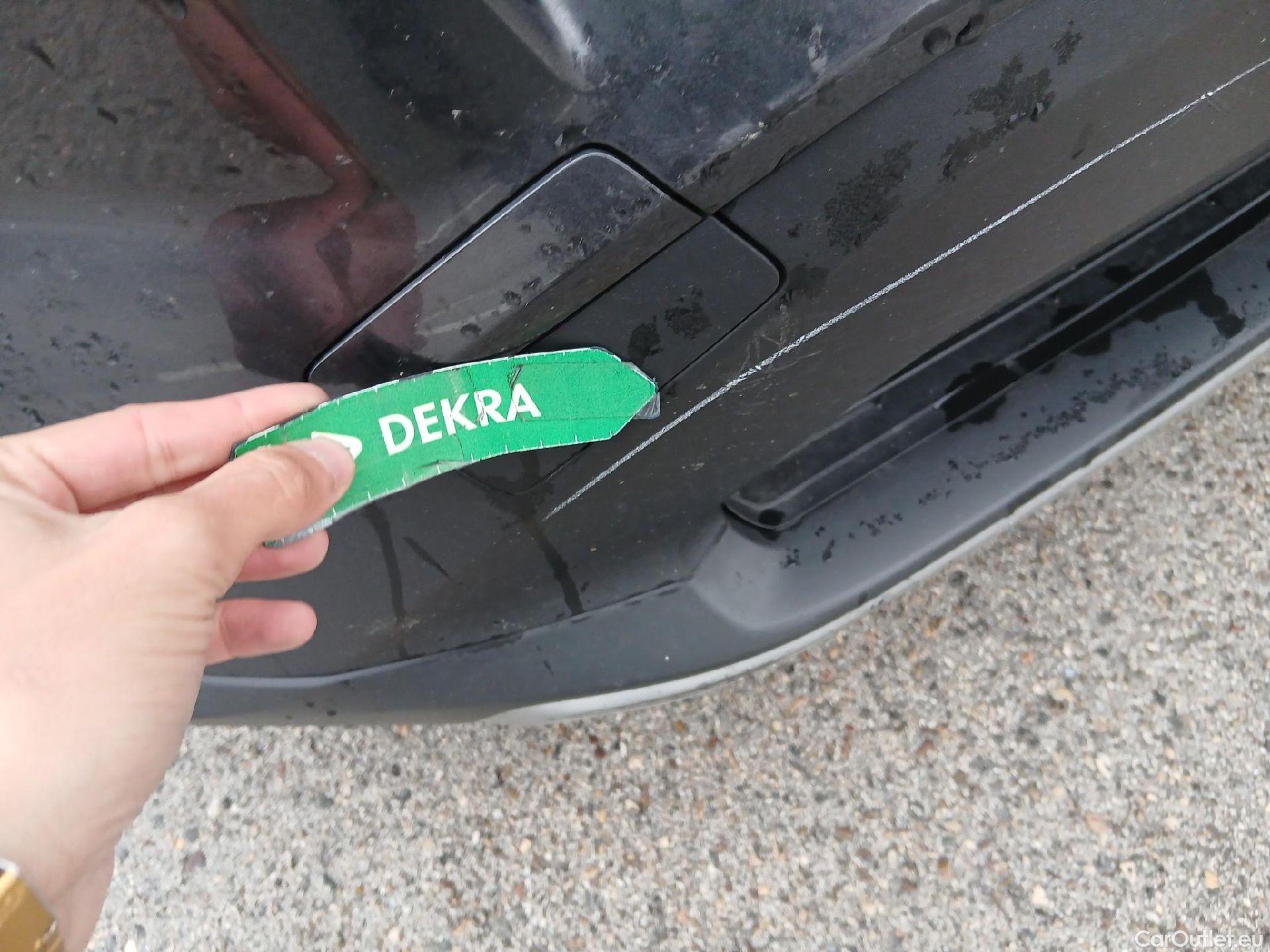  Toyota  RAV4 TOYOTA  / 2018 / 5P / todoterreno 2.5l 220H Advance #9