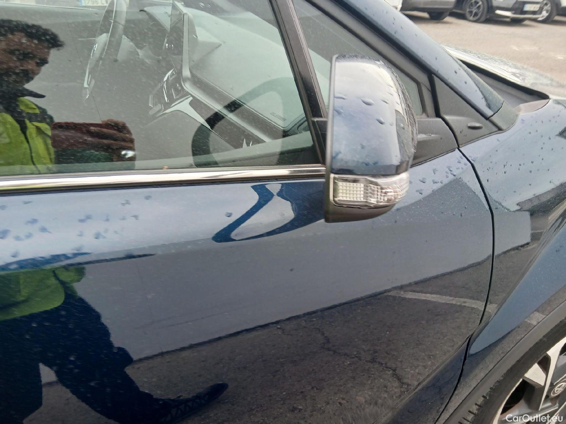  Toyota  C-HR TOYOTA  / 2019 / 5P / todoterreno 2.0 180H Advance #15