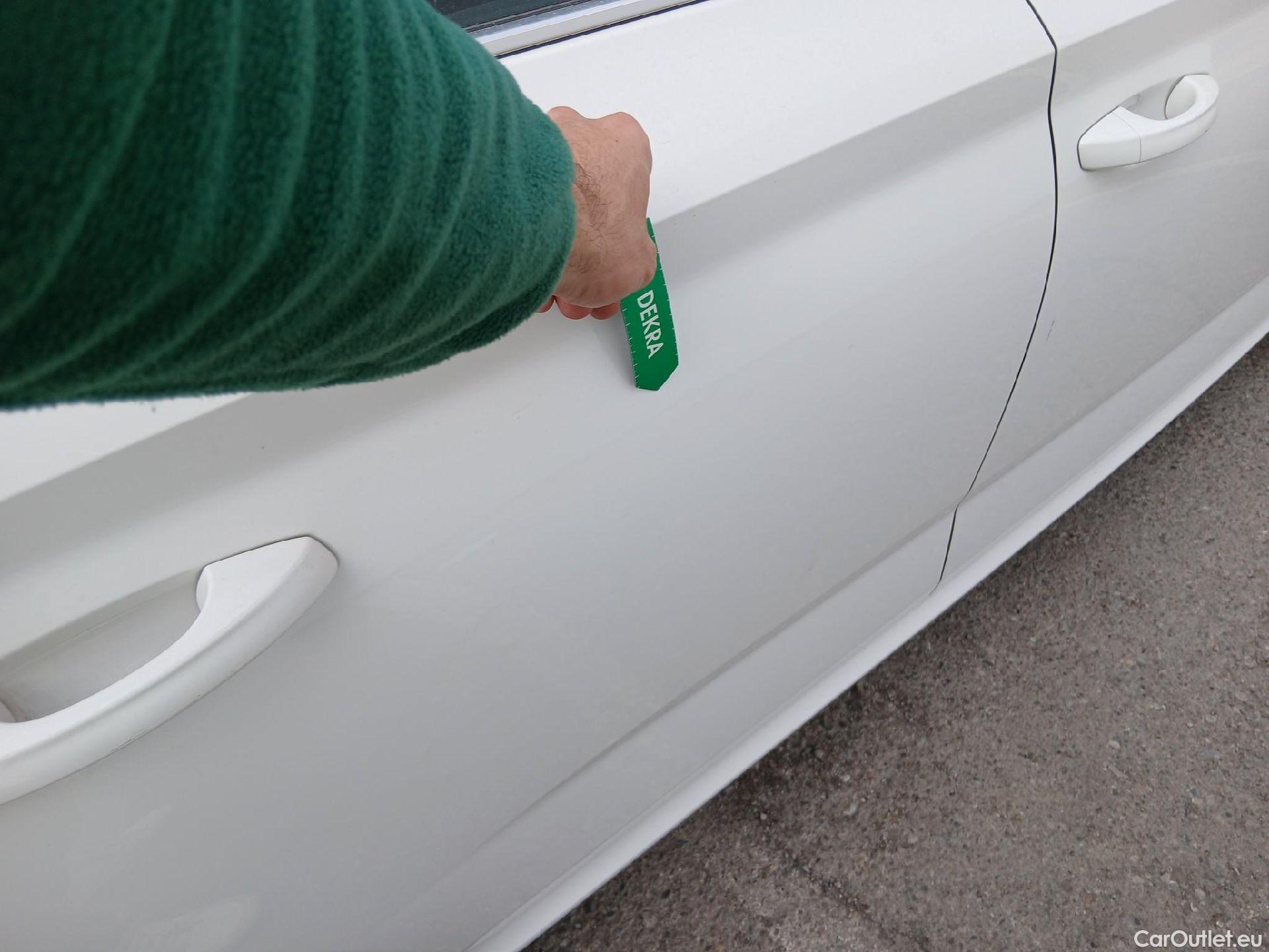  Skoda  KAMIQ SKODA  1.0 TSI 81kW (110CV) DSG Ambition #7