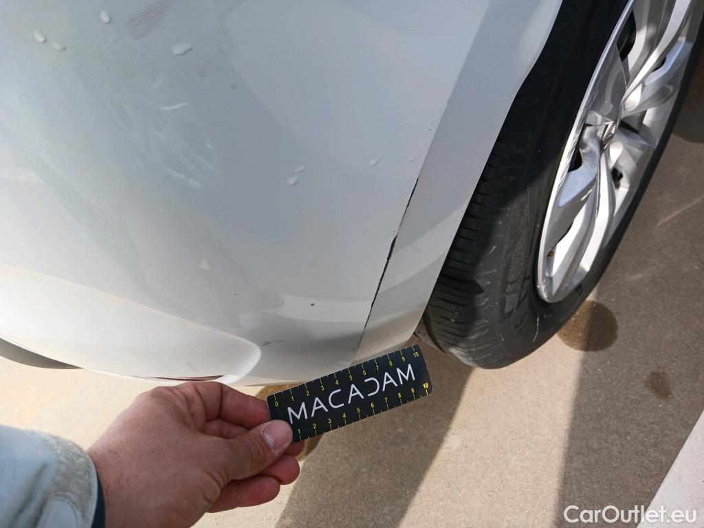  Renault  Clio RENAULT  / 2019 / 5P / berlina con portón Business TCe 74 kW (100CV) GLP #5