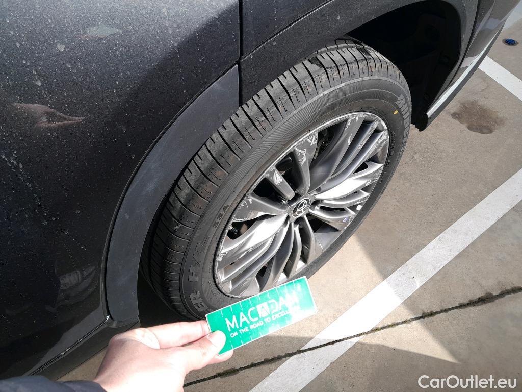  Toyota  Highlander TOYOTA  / 2021 / 5P / todoterreno 2.5 Advance P. Especial #5