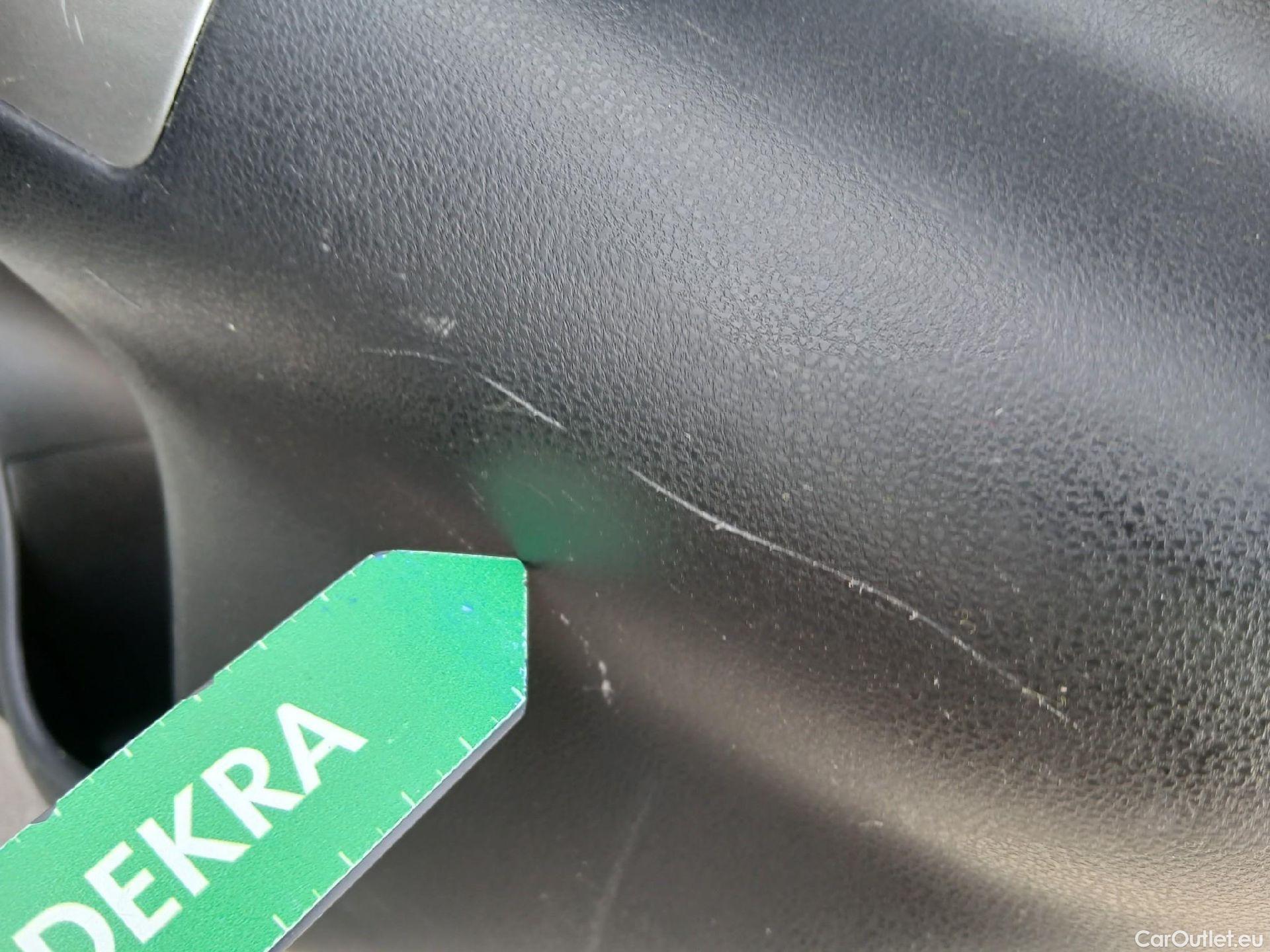  Nissan  Juke NISSAN  / 2014 / 5P / crossover G.E6D-Temp 83kW (112 CV) 5M/T ACENTA (CX) #48