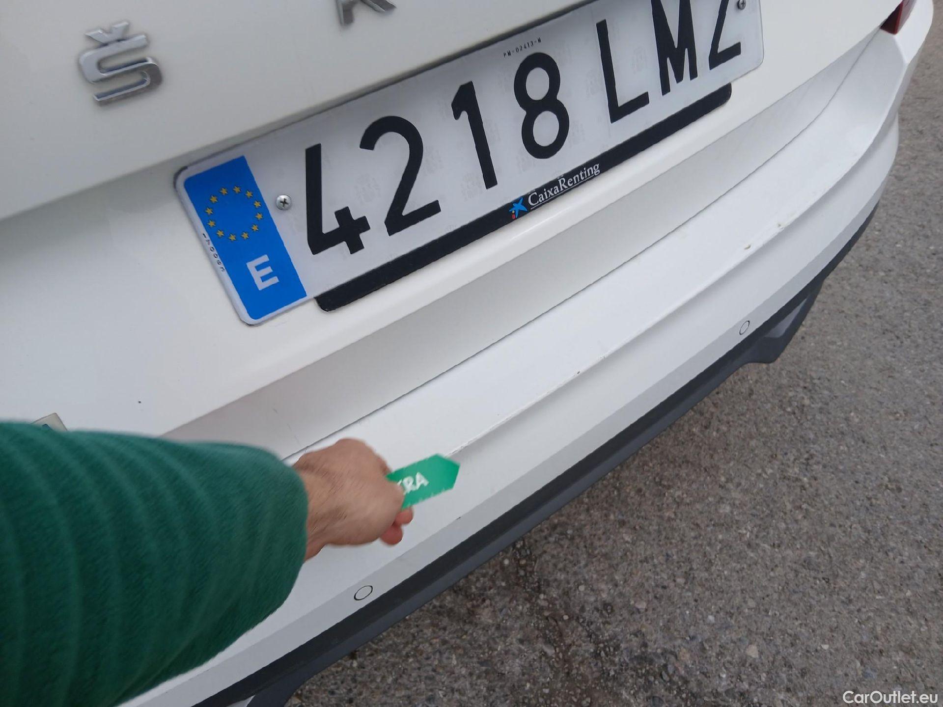  Skoda  KAMIQ SKODA  1.0 TSI 81kW (110CV) DSG Ambition #4