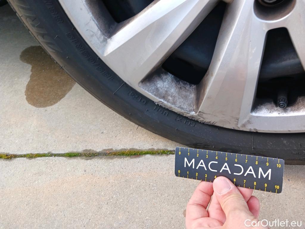  Renault  Clio RENAULT  / 2019 / 5P / berlina con portón Business TCe 74 kW (100CV) GLP #8