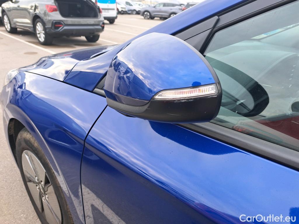  Hyundai   Ioniq HYUNDAI / 2019 / 5P / berlina con portón 1.6 GDI HEV Klass DT #28