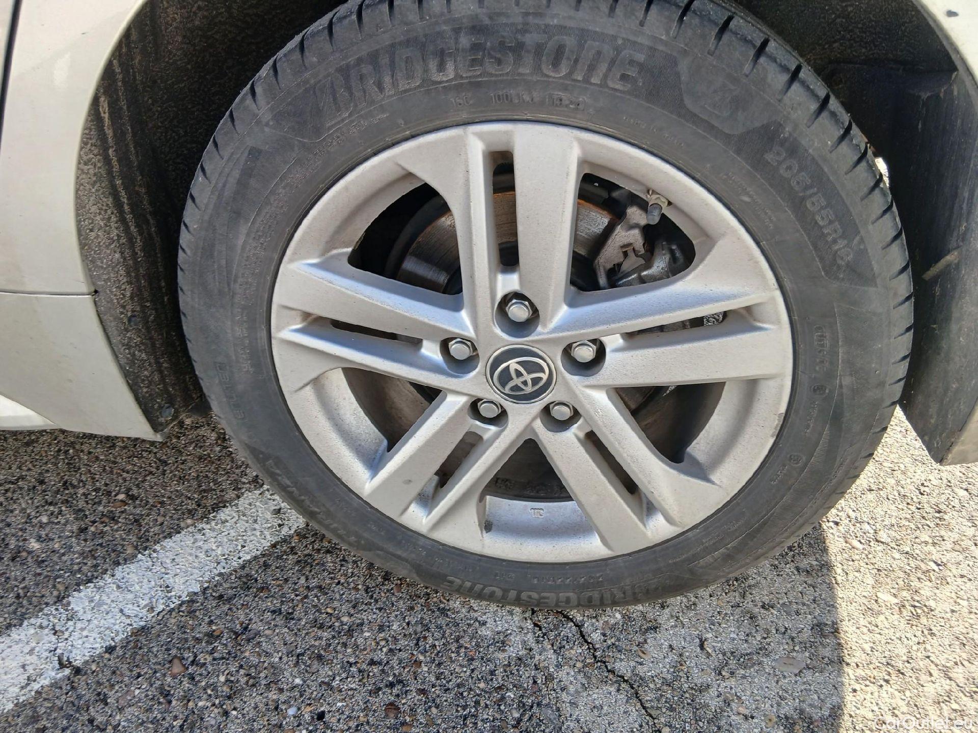  Toyota  Corolla TOYOTA  1.8 125H ACTIVE TECH E-CVT #27