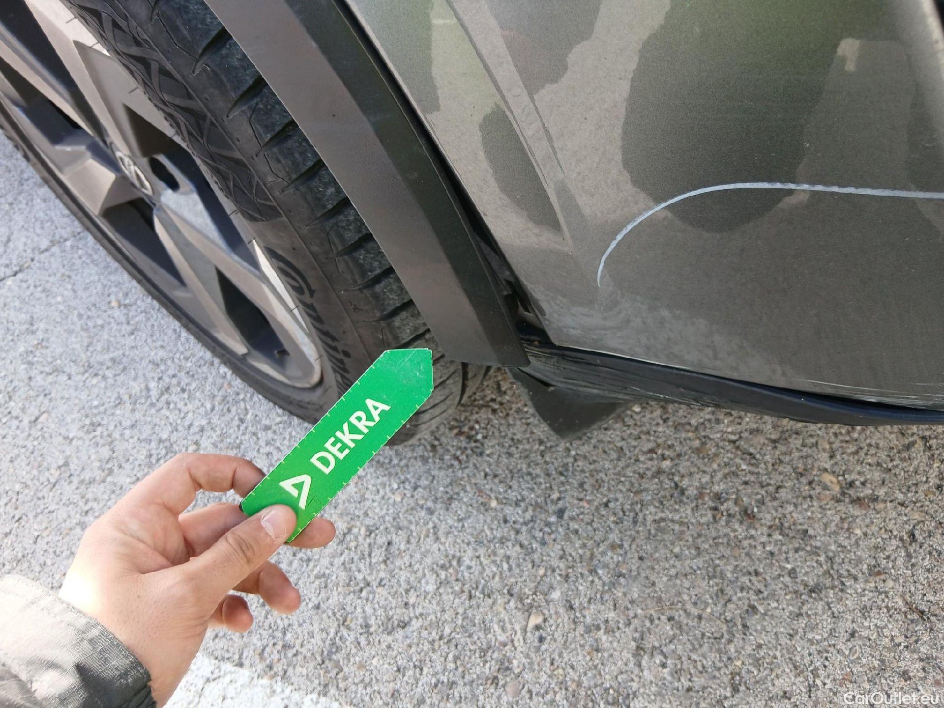  Nissan  Qashqai NISSAN  / 2021 / 5P / todoterreno DIG-T 116kW Xtronic N-Connecta (Skyline) #33