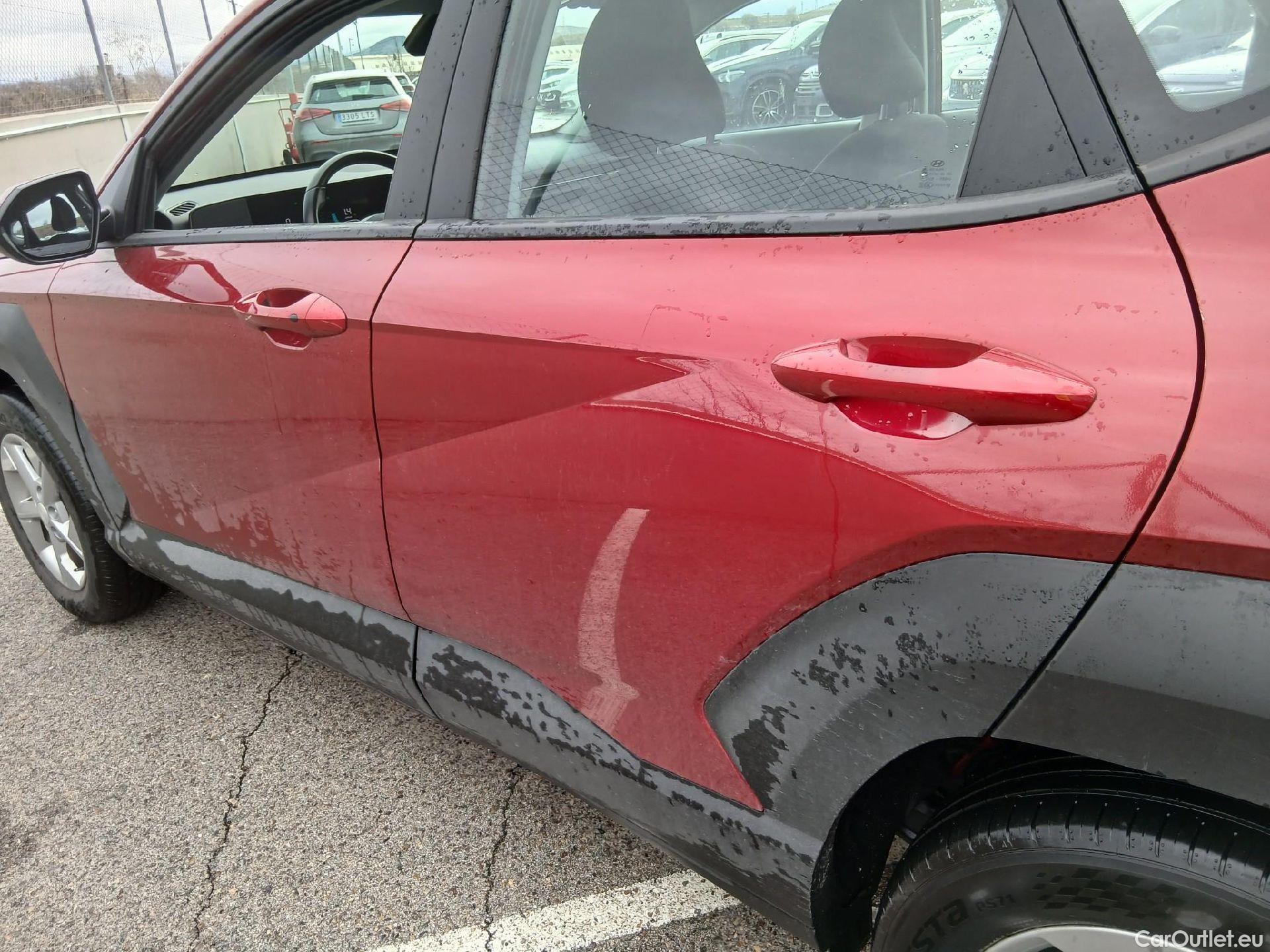  Hyundai  Konna HYUNDAI Kona / 2023 / 5P / todoterreno HEV 1.6GDI 129CV DT Maxx #16