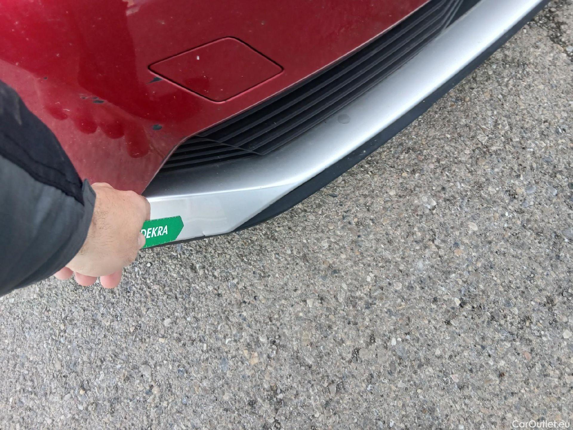  Peugeot  3008 PEUGEOT  / 2020 / 5P / todoterreno 1.5 BlueHDi 96kW S&S Allure Pack EAT8 #3