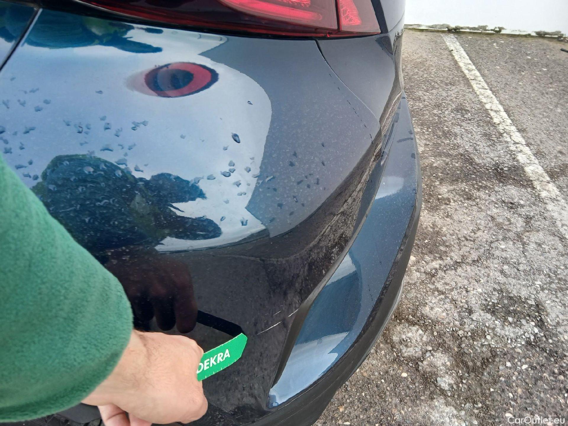  Toyota  C-HR TOYOTA  / 2019 / 5P / todoterreno 2.0 180H Advance #8