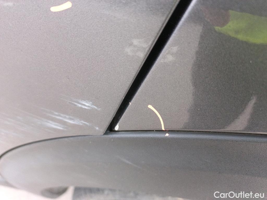  Peugeot  3008 PEUGEOT  Hybrid / 2020 / 5P / todoterreno 225 e-EAT8 Allure (AC2) #22