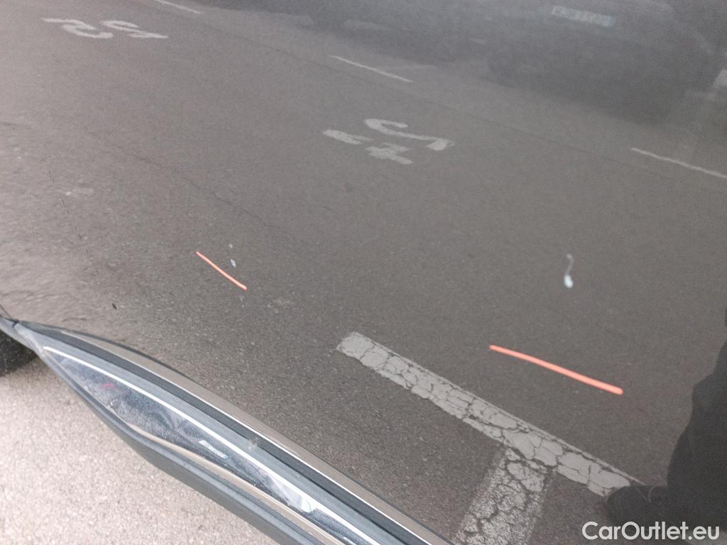  Peugeot  3008 PEUGEOT  Hybrid / 2020 / 5P / todoterreno 225 e-EAT8 Allure (AC2) #4