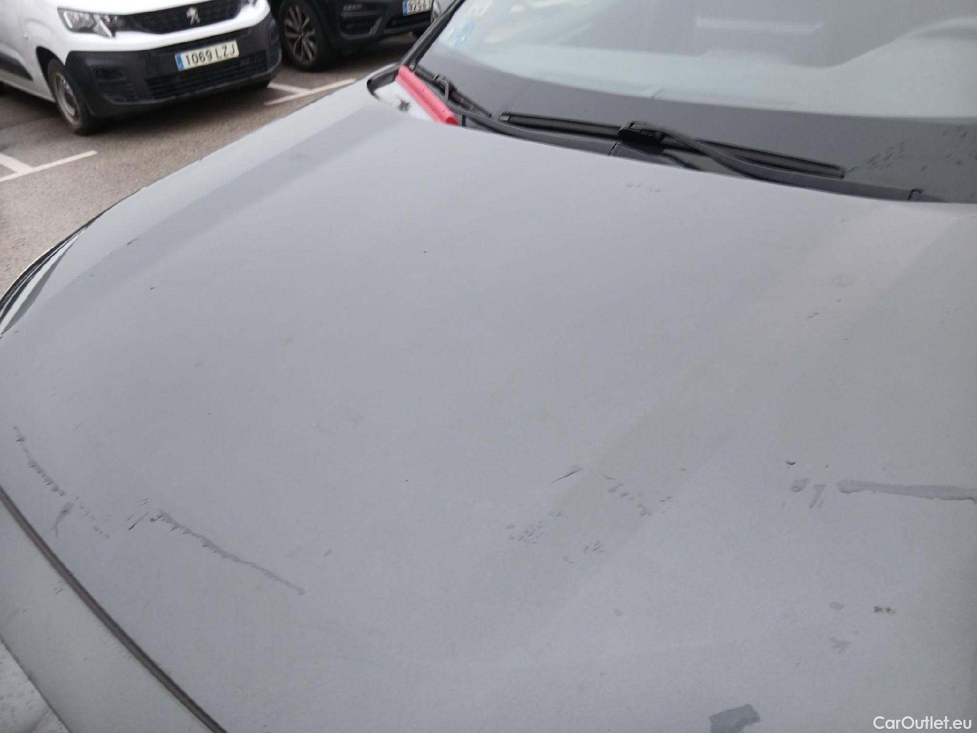  Toyota  RAV4 TOYOTA  / 2018 / 5P / todoterreno 2.5l 220H Advance #10