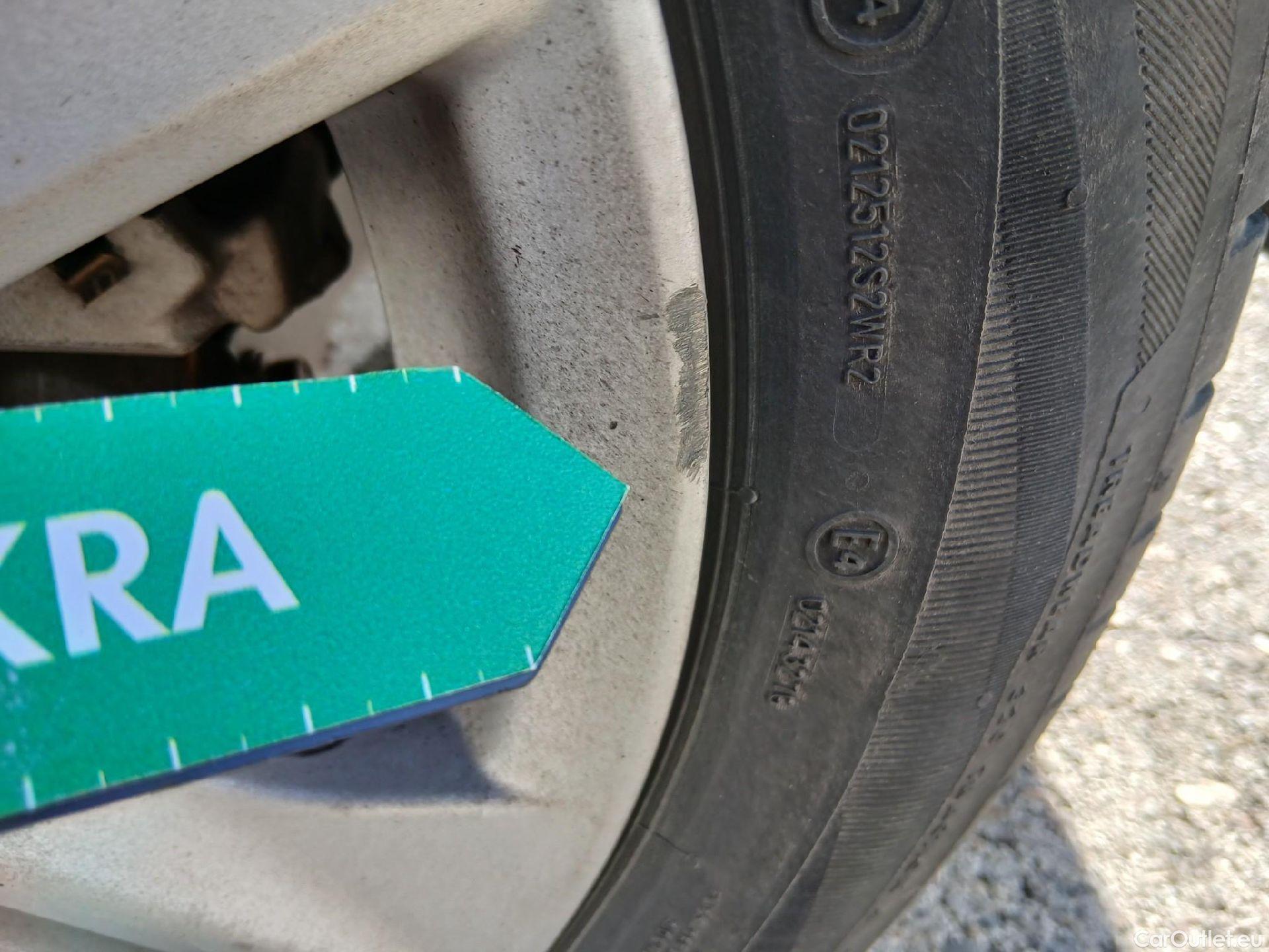  Toyota  Corolla TOYOTA  1.8 125H ACTIVE TECH E-CVT #28